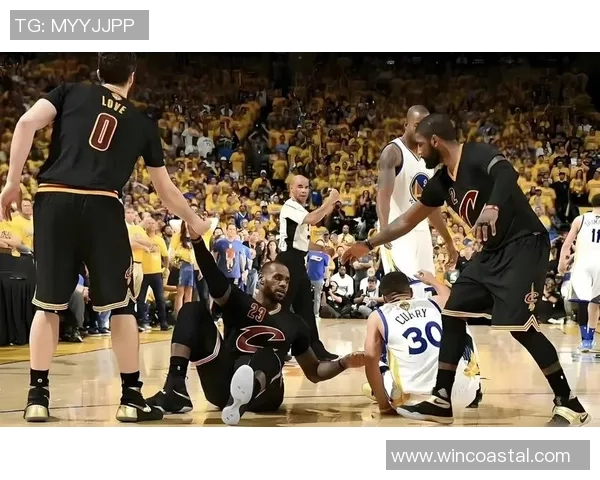 2014年总决赛勇士与雷霆的巅峰对决回顾与精彩瞬间解析